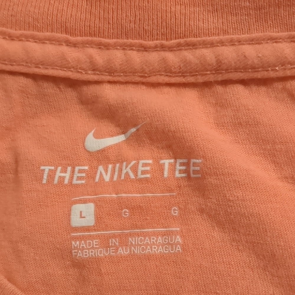 Nike Men's Orange T-Shirt - Picture 2 of 3